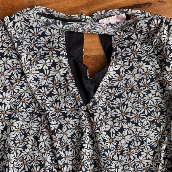 Daisy print blouse - Picture 3 of 14